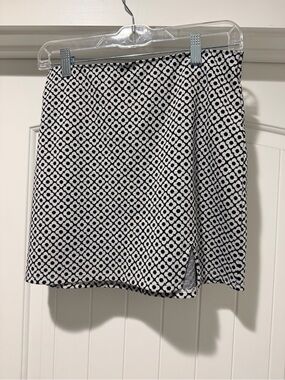 Hollister Black & White Patterned Mini Skirt